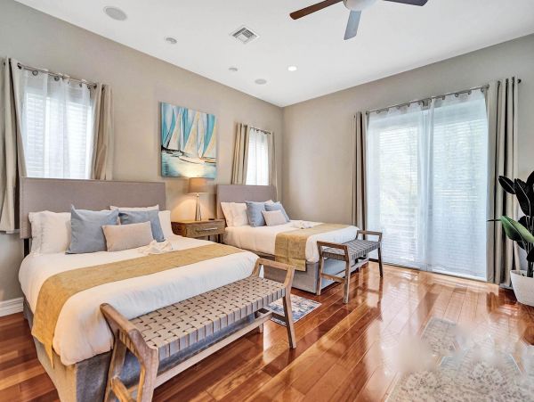 Luxury Pompano Beach Vacation Pool Home Five Bedroom