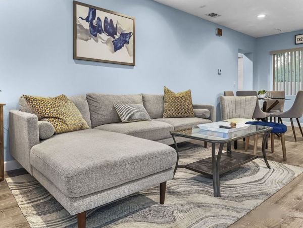 Lovely Two Bedroom Duplex Sleeps 5 Guests