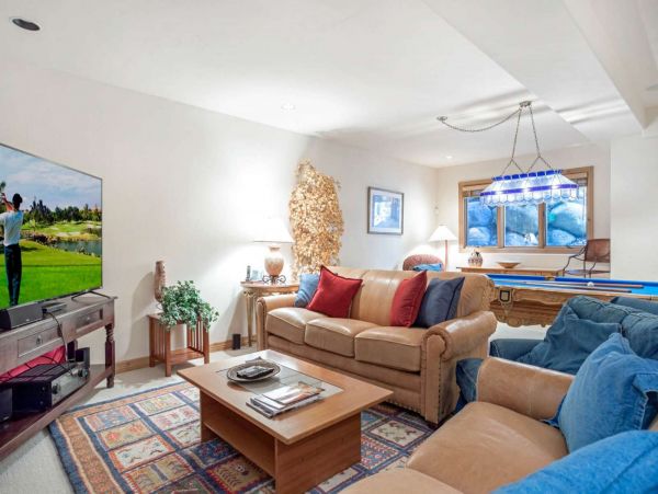 Eduards Vacation Home Four Bedroom Mountain Views