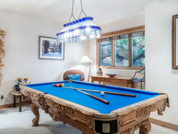 Eduards Vacation Home Four Bedroom Mountain Views