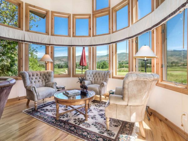 Eduards Vacation Home Four Bedroom Mountain Views