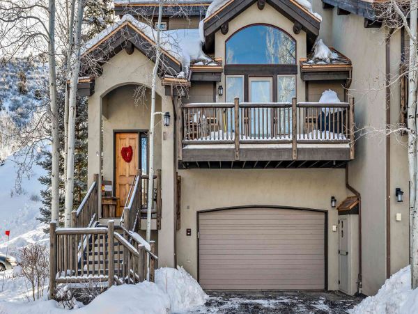 Avon Vacation Home Four Bedroom Mountain Views