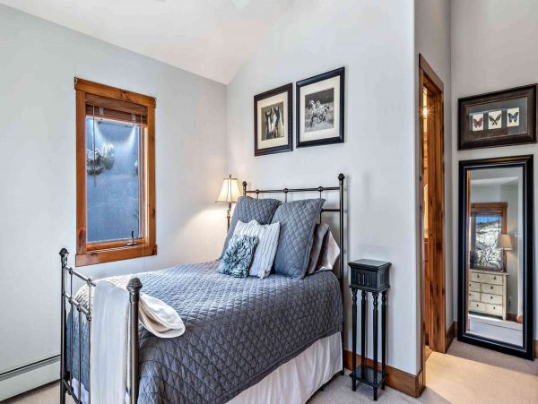 Avon Vacation Home Four Bedroom Mountain Views