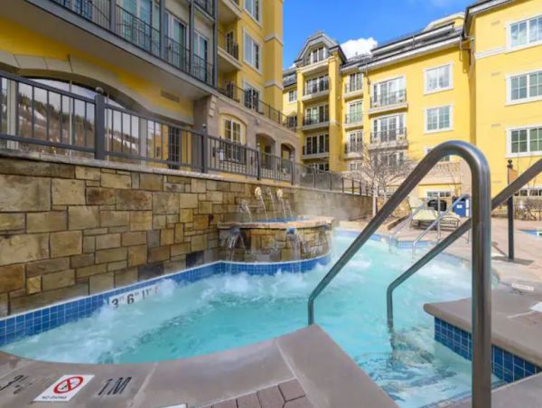 Three Bedroom Luxury Vacation Condo in Vail