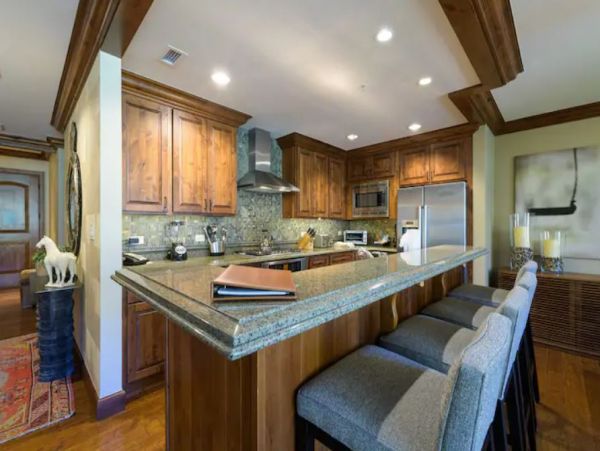 Three Bedroom Luxury Vacation Condo in Vail