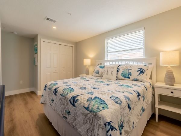 Holmes Beach Vacation Rental with 3 Bedrooms