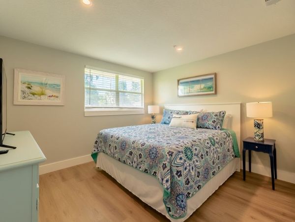 Holmes Beach Vacation Rental with 3 Bedrooms