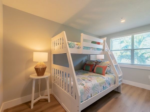 Holmes Beach Vacation Rental with 3 Bedrooms