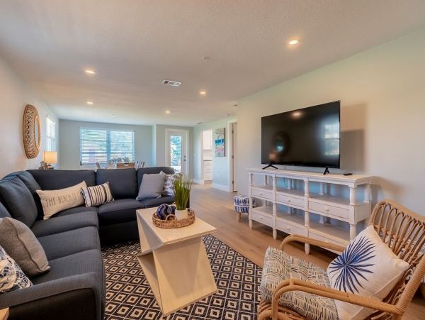 Holmes Beach Vacation Rental with 3 Bedrooms