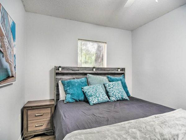 St. Petersburg Vacation Home Two Bedroom