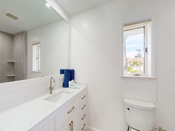 Walk to Beach Vacation Pool Home in Marco Island Three Bedroom