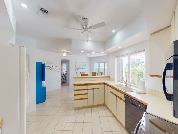 Walk to Beach Vacation Pool Home in Marco Island Three Bedroom