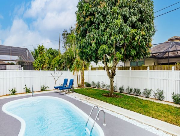 Naples Vacation Pool Home Three Bedroom