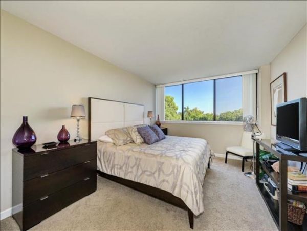 Siesta Key Vacation Condo Two Bedroom Walk to Beach