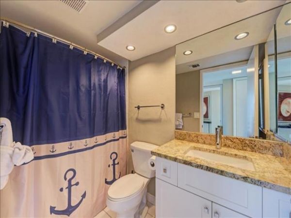 Siesta Key Vacation Condo Two Bedroom Walk to Beach