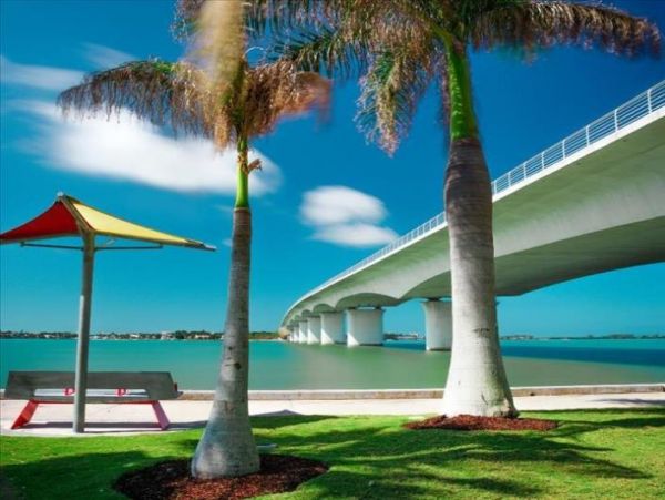 Siesta Key Vacation Condo Two Bedroom Walk to Beach