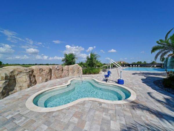 Ground Floor Condo with 2 Bedrooms in a Gated Community