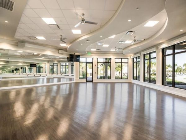 Ground Floor Condo with 2 Bedrooms in a Gated Community