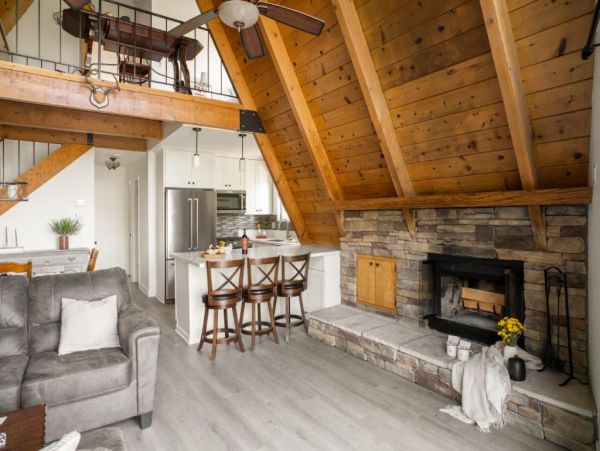 Mountain Views Lake Arrowhead Vacation Home Four Bedroom