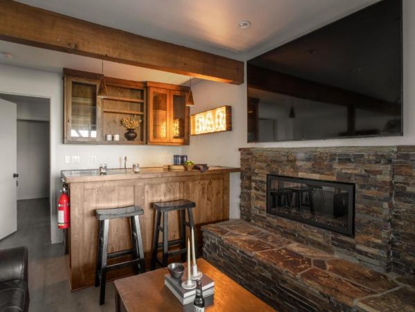 Mountain Views Lake Arrowhead Vacation Home Four Bedroom