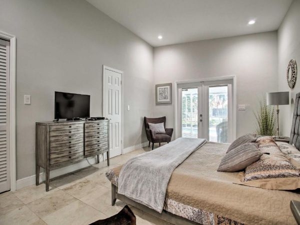 Miami Beach Vacation Home Five Bedroom
