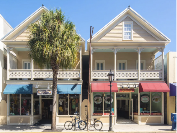 Duvall Street Four Bedroom Walk to Beach
