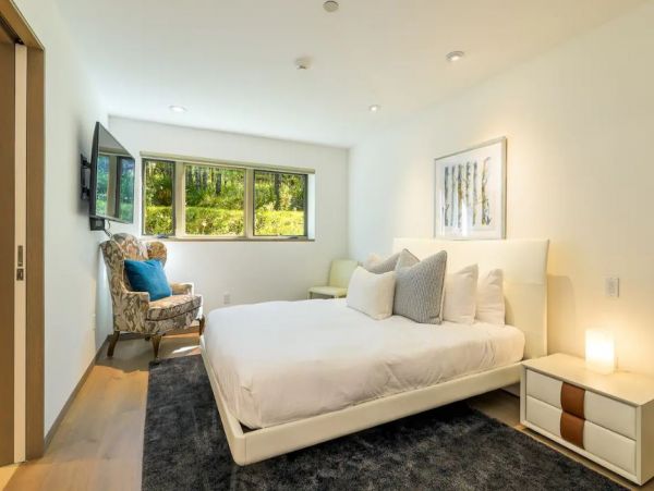 Vail  Luxury Vacation Home Six Bedroom