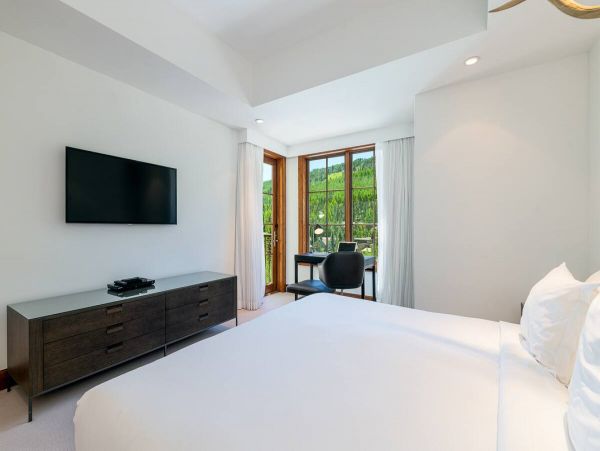 Four Bedroom Vail Luxury Accommodation