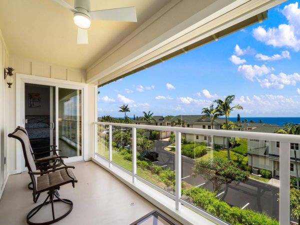 Kailua Kona Vacation Condo Three Bedroom Walk to Beach