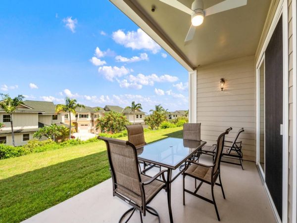 Kailua Kona Vacation Condo Three Bedroom Walk to Beach