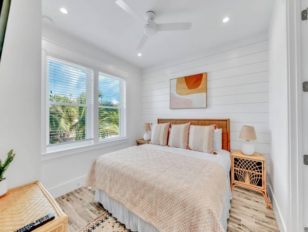 Bradenton Beach Seven Bedroom Luxury Vacation Home