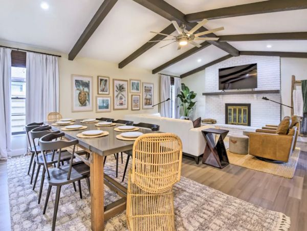 Three Bedroom Charming Vacation Home in Bradenton Beach