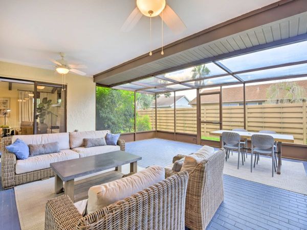 Three Bedroom Charming Vacation Home in Bradenton Beach