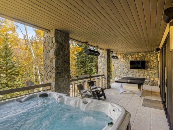 Vail Vacation Home Four Bedroom Mountain Views