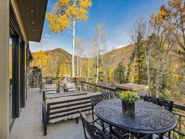 Vail Vacation Home Four Bedroom Mountain Views