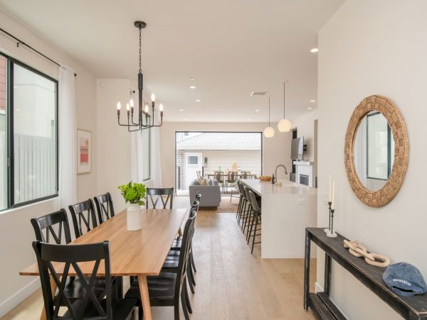 Four Bedroom Gorgeous Vacation Beach Home in San Diego