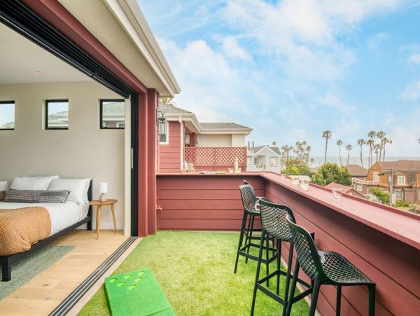 Four Bedroom Gorgeous Vacation Beach Home in San Diego