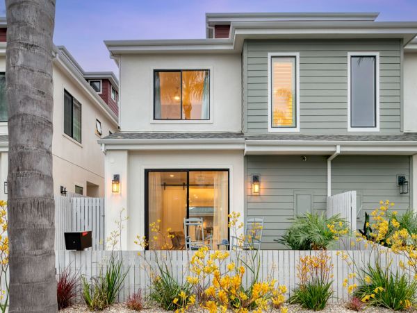 Four Bedroom Gorgeous Vacation Beach Home in San Diego