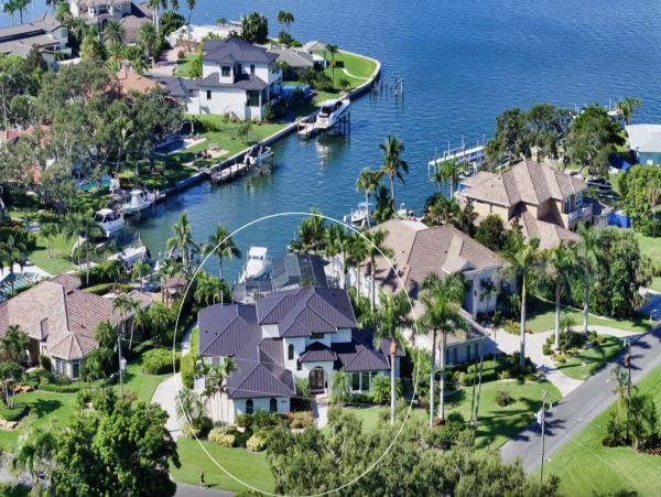 Waterfront with direct access to intercoastal