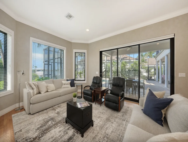 Waterfront with direct access to intercoastal