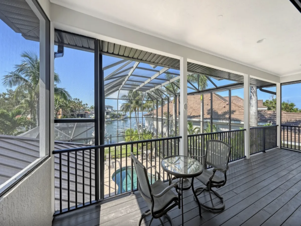Waterfront with direct access to intercoastal