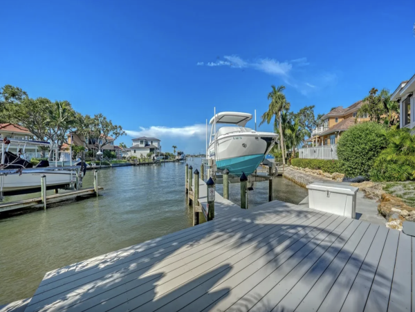 Waterfront with direct access to intercoastal