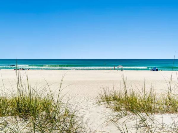 Beachfront Four Bedroom Vacation Home in Panama City Beach Sleeps 10