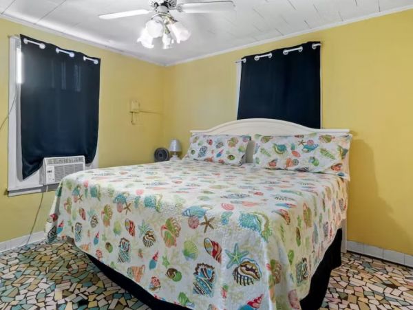 Beachfront Four Bedroom Vacation Home in Panama City Beach Sleeps 10