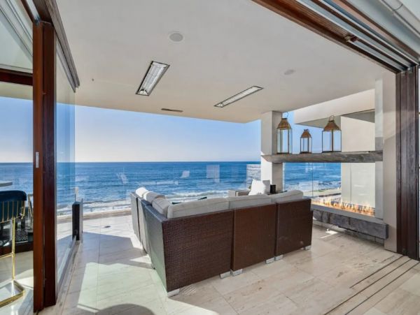 Stunning Four Bedroom Beach Home with Full Ocean Views