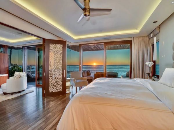 Stunning Four Bedroom Beach Home with Full Ocean Views