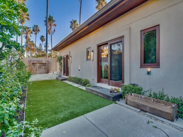 Stunning Four Bedroom Beach Home with Full Ocean Views