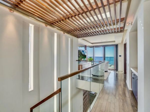 Stunning Four Bedroom Beach Home with Full Ocean Views