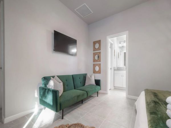 Tampa Vacation Home Three Bedroom