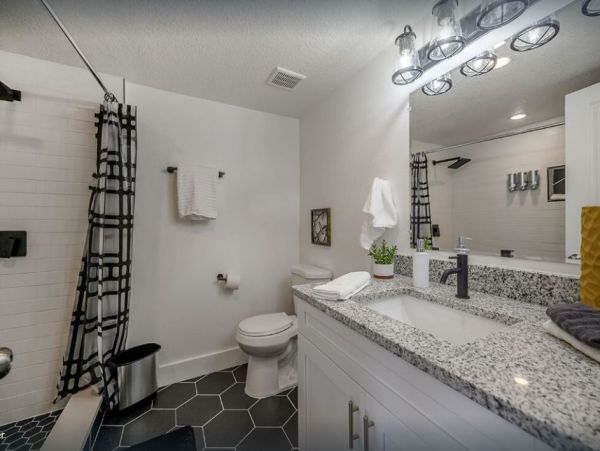 Tampa Vacation Home Four Bedroom
